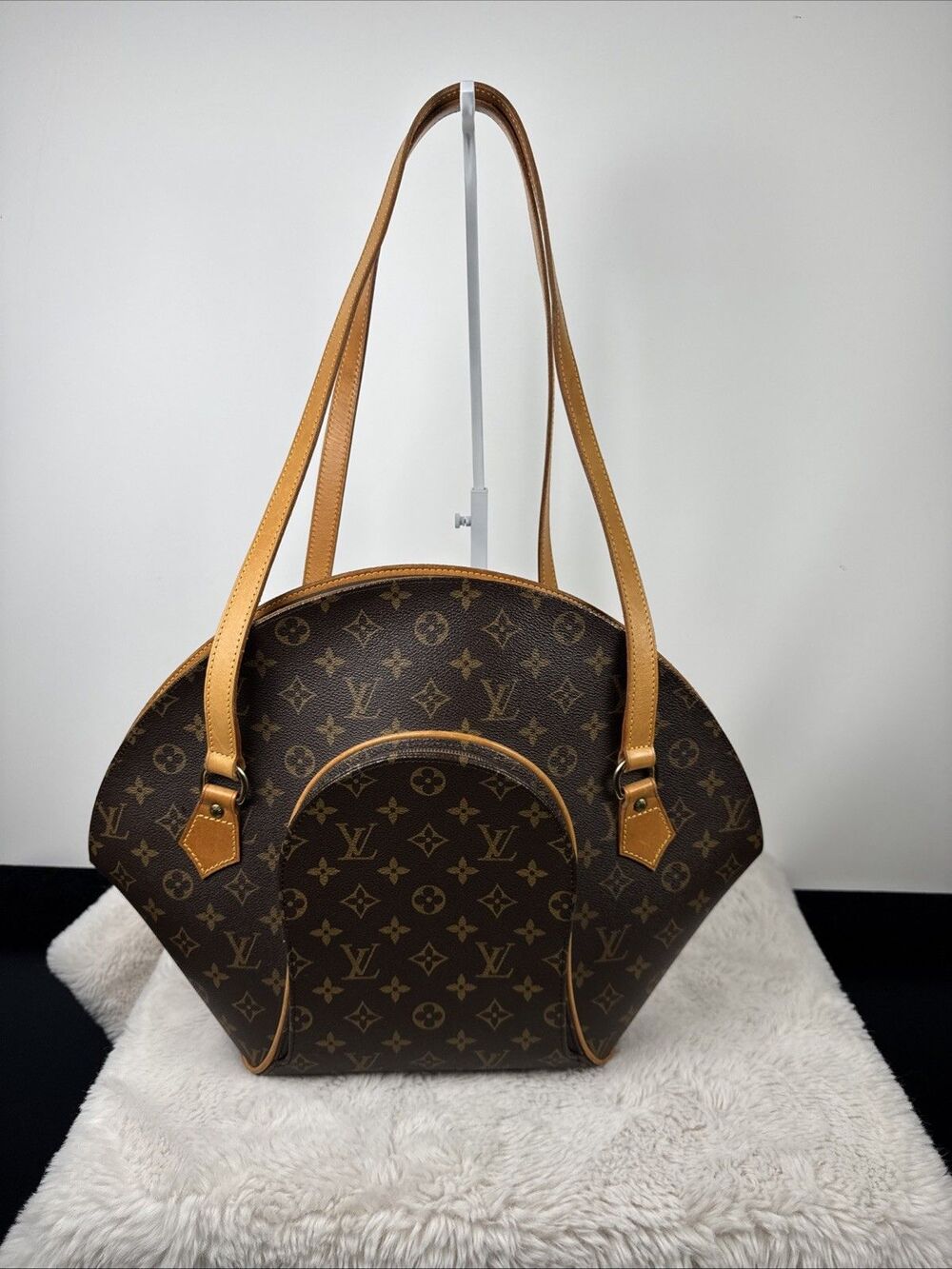 Vintage Louis Vuitton Ellipse GM Shopping Shoulder Bag M51128 in iconic Monogram